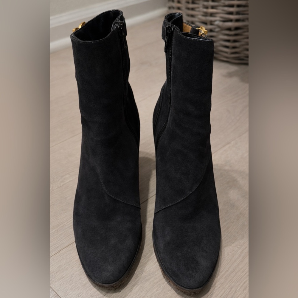 Chloe Black and Tan Wedge Ankle Boots - Picture 3 of 9